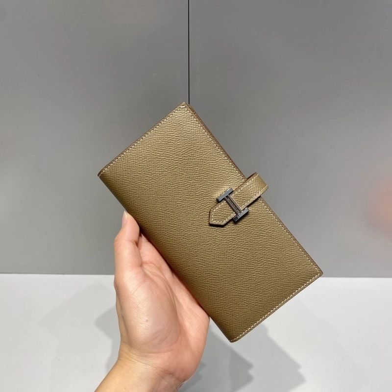 H**me5 wallets 4197-0716