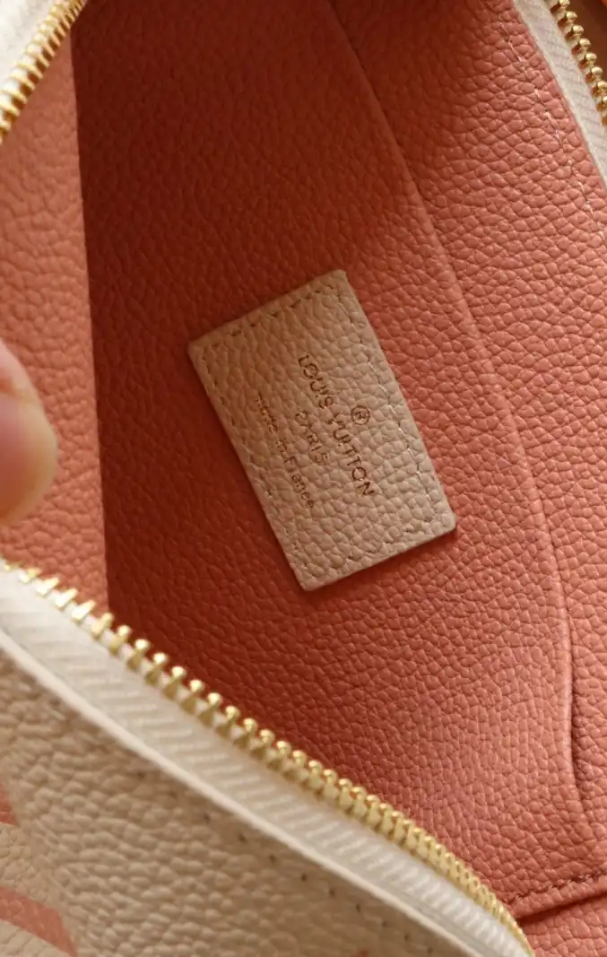 LV Clutch Bags 4206A-0094