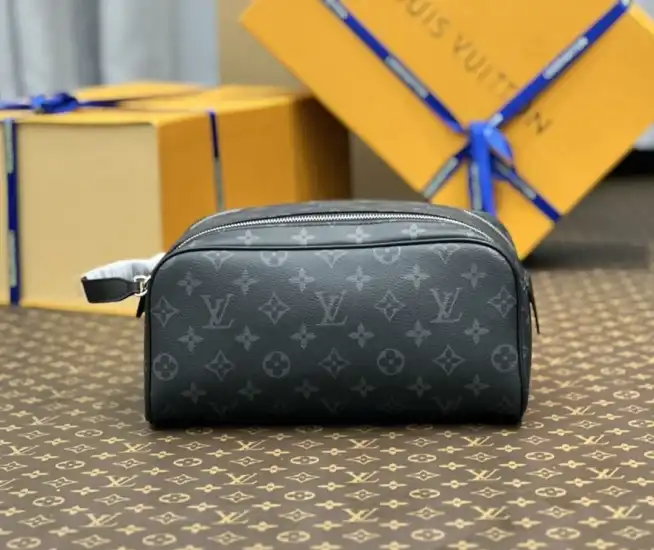 LV Cosmetic Bags 4206A-0374