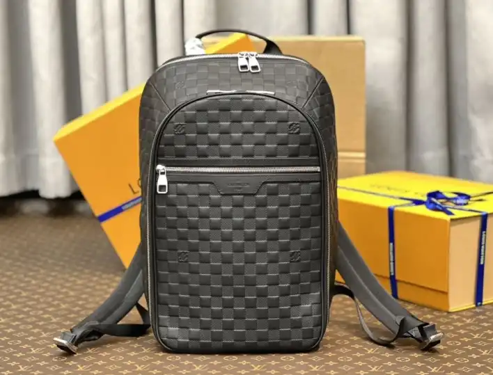 LV Backpacks 4206A-0383