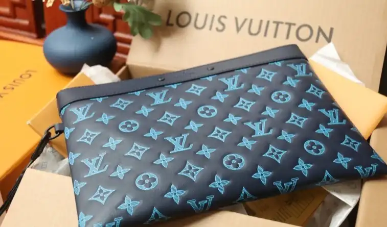 LV Clutch Bags 4206A-0869