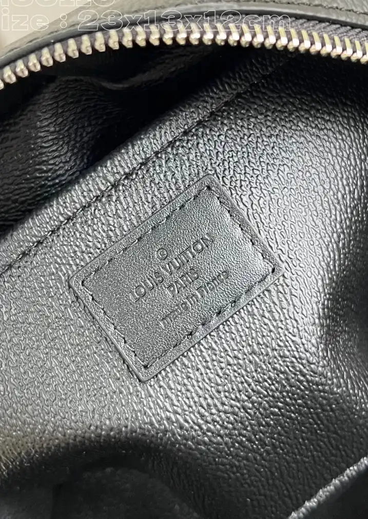 LV Cosmetic Bags 4206A-1248