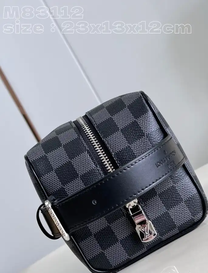 LV Cosmetic Bags 4206A-1274