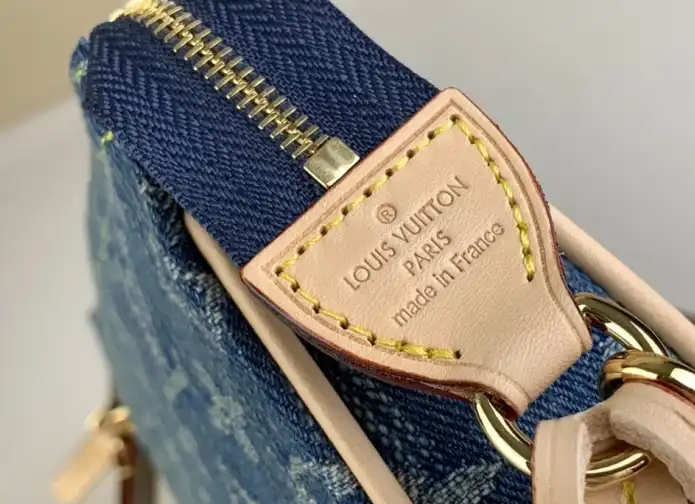 LV Satchel bags 4206A-1282