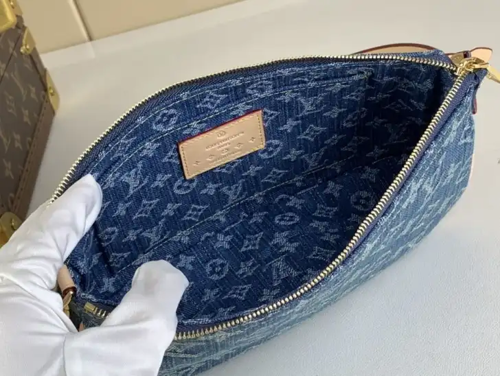 LV Satchel bags 4206A-1282