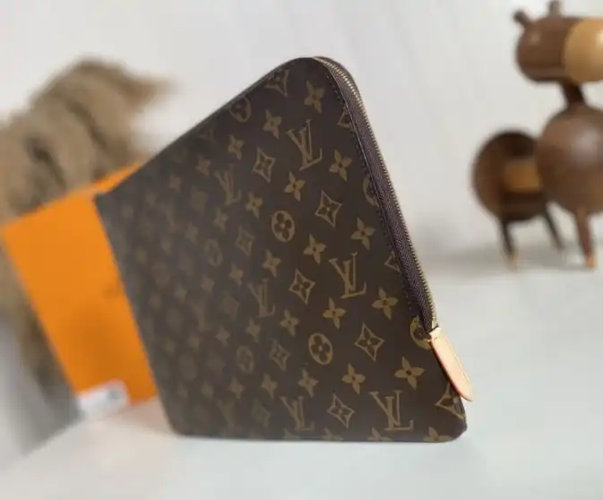 LV Clutch Bags 4206A-2150