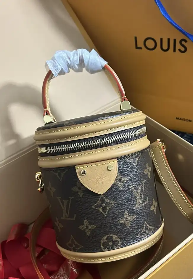 LV Round Bags 4206A-2688