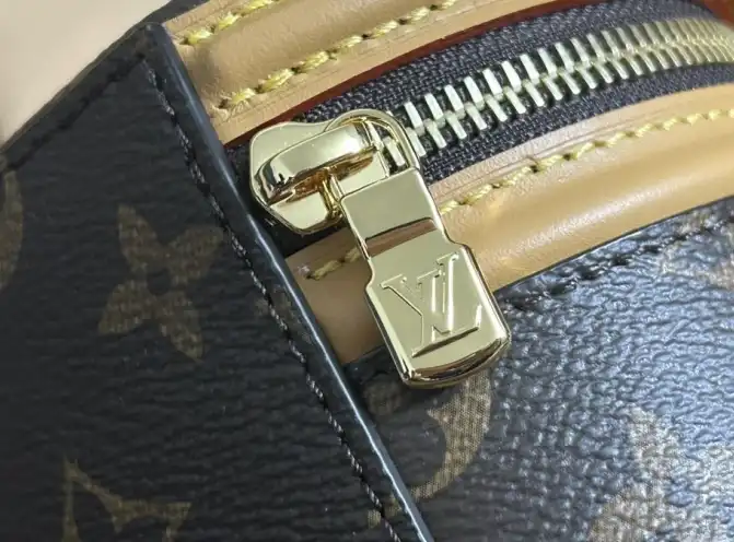 LV Round Bags 4206A-2688