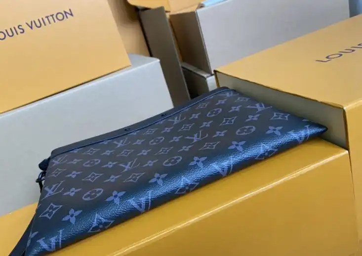 LV Clutch Bags 4206A-2841