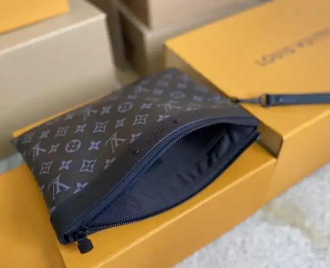 LV Clutch Bags 4206A-2841