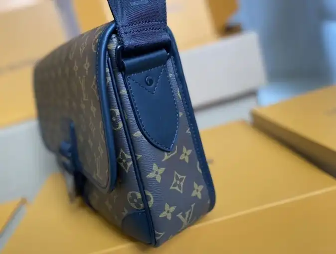 LV Satchel bags 4206A-3316