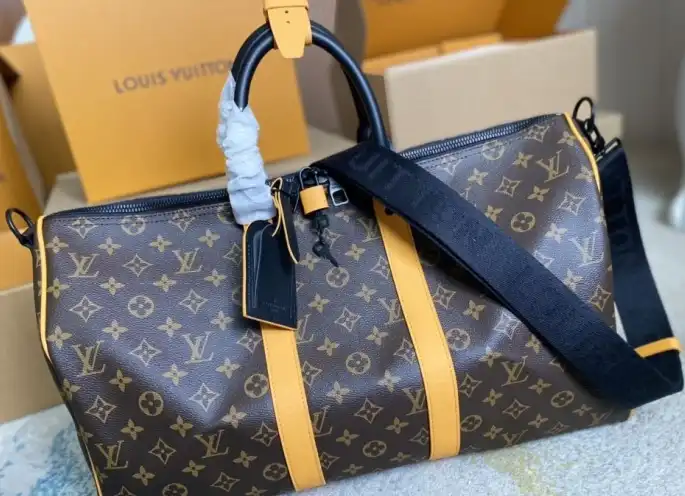 LV Travel Bags 4206A-3337