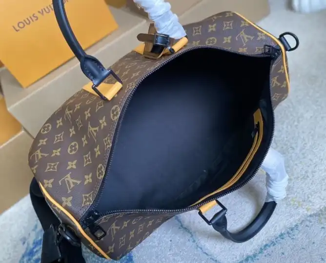 LV Travel Bags 4206A-3337
