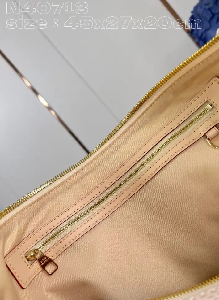 LV Travel Bags 4206A-3525