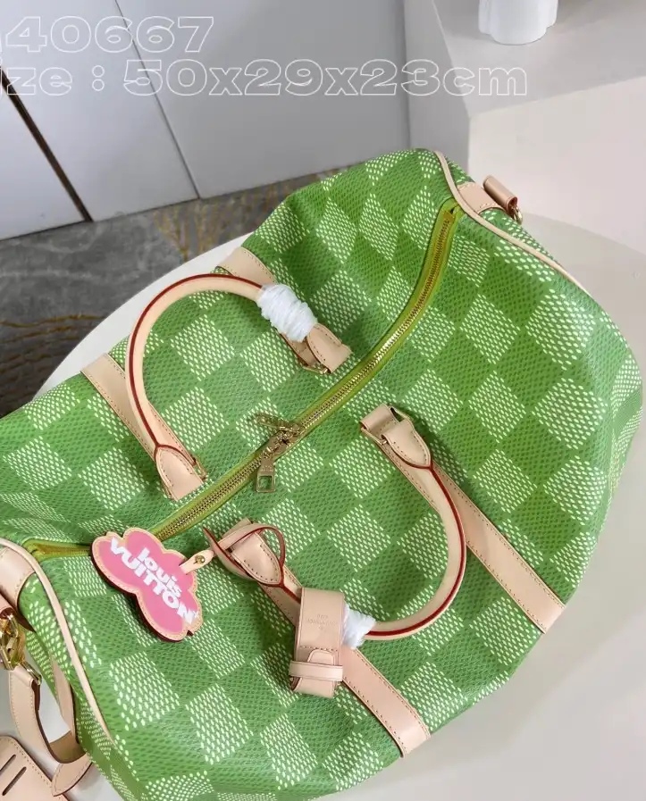 LV Travel Bags 4206A-3526