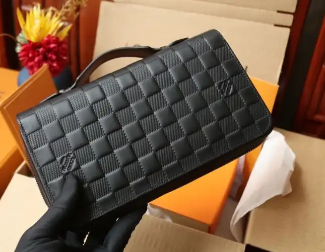 LV Clutch Bags 4206A-3681