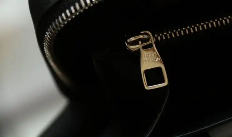 LV Clutch Bags 4206A-3683