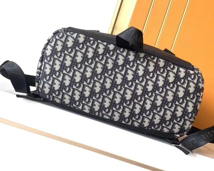 LV Backpacks 4206A-3824