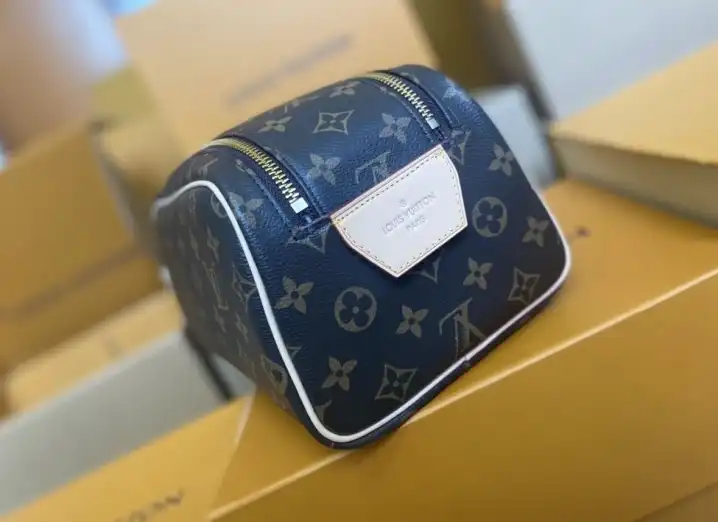 LV Clutch Bags 4206A-4109