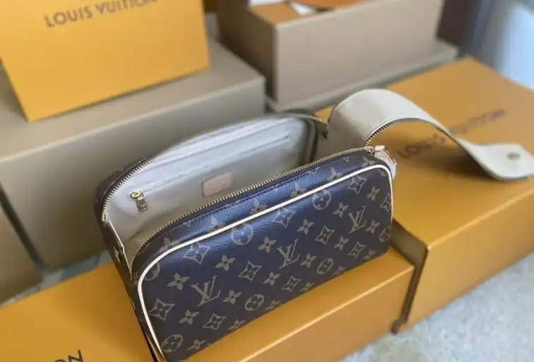 LV Clutch Bags 4206A-4109