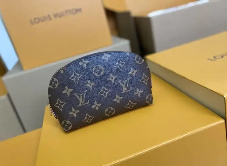 LV Clutch Bags 4206A-5165