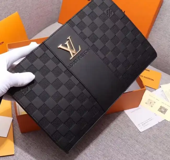 LV Clutch Bags 4206A-5533