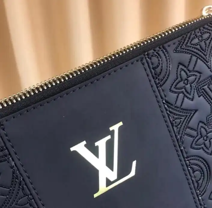LV Clutch Bags 4206A-5537