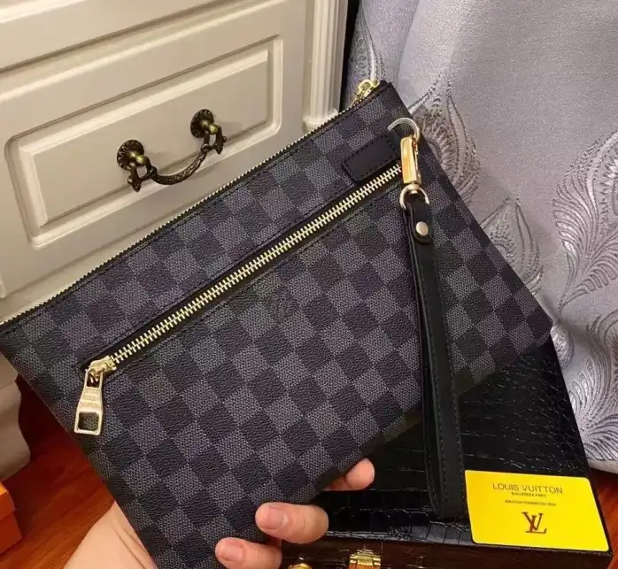 LV Clutch Bags 4206A-5540