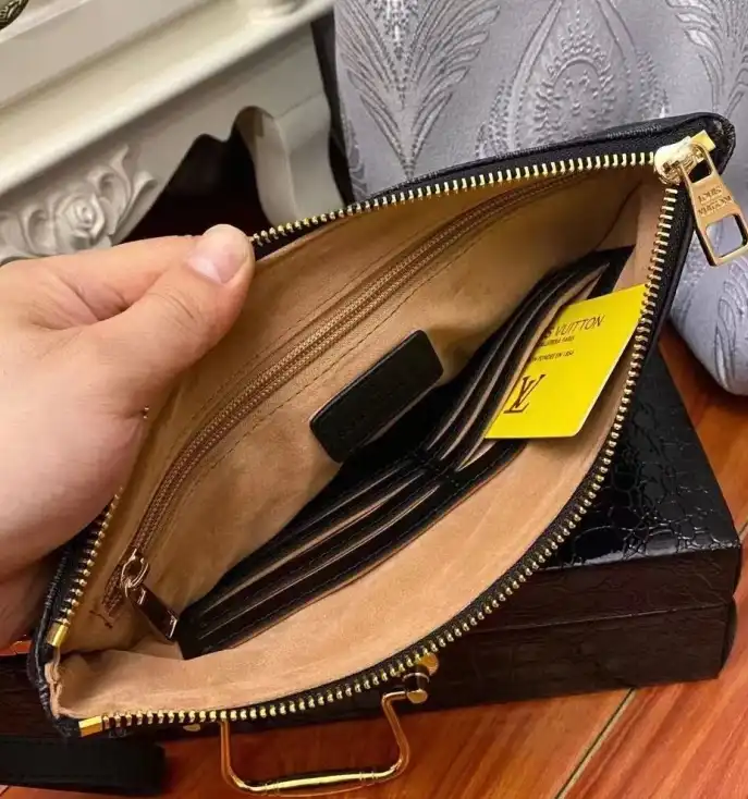LV Clutch Bags 4206A-5540