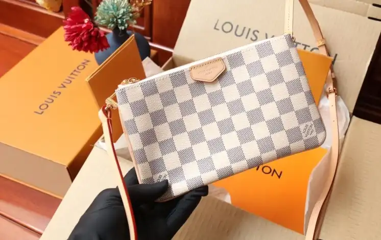 LV Clutch Bags 4206A-6278