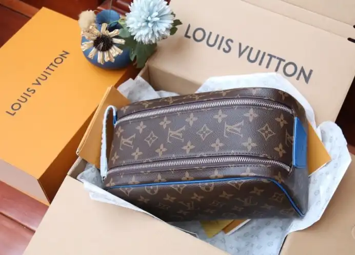 LV Cosmetic Bags 4206A-6280