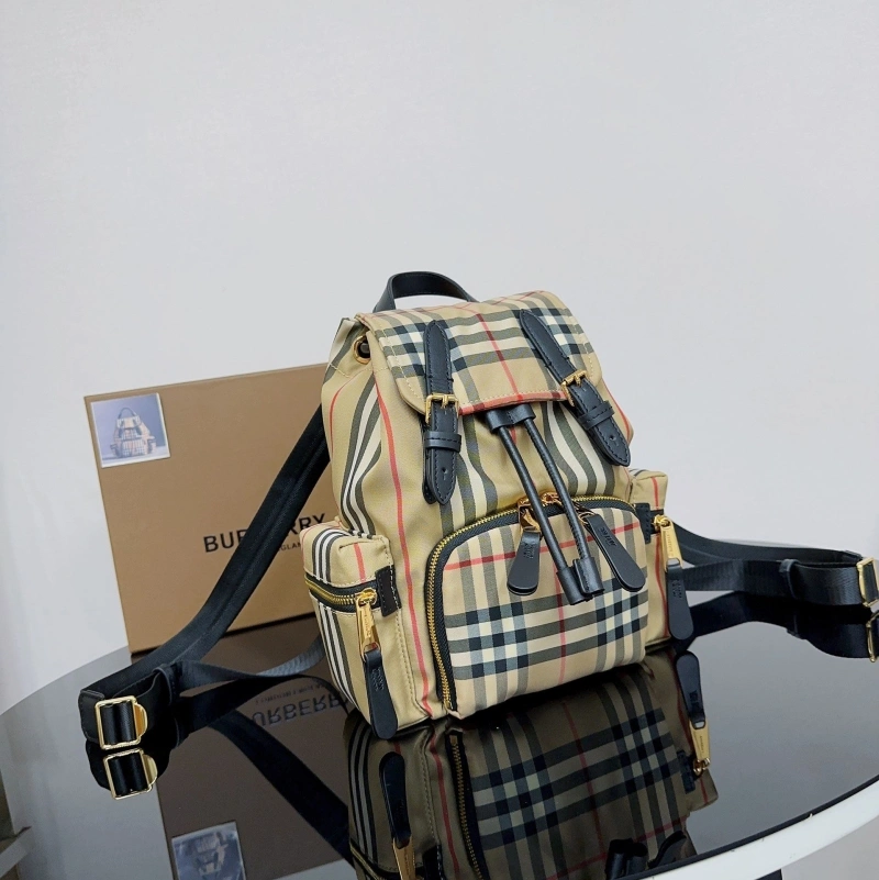 Bv*b*rry backpacks 4211d-0007