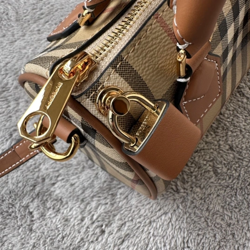 Bv*b*rry speedy bags 4211d-0033