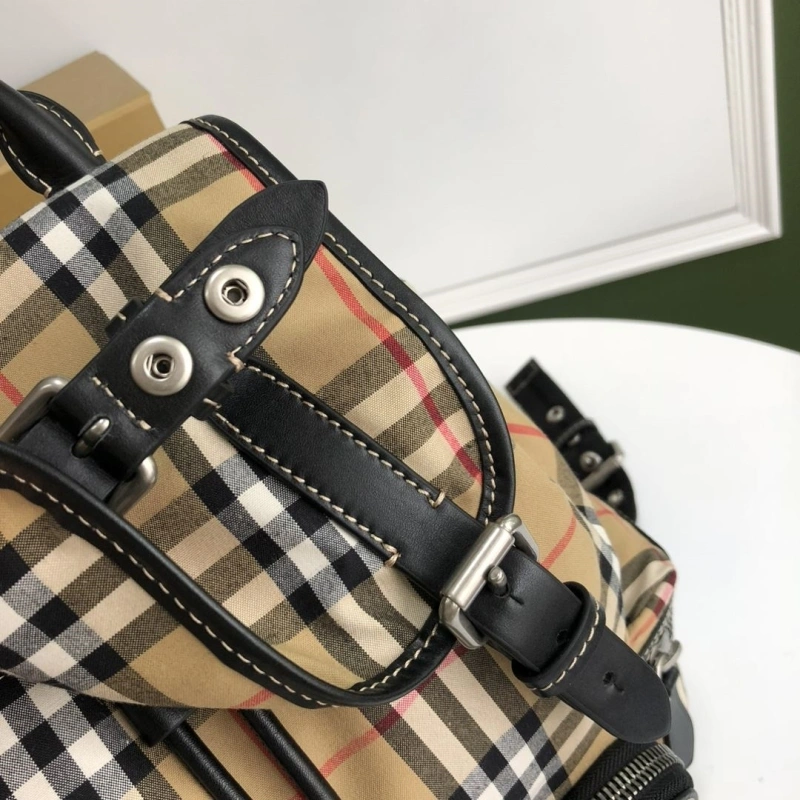 Bv*b*rry backpacks 4211d-0054