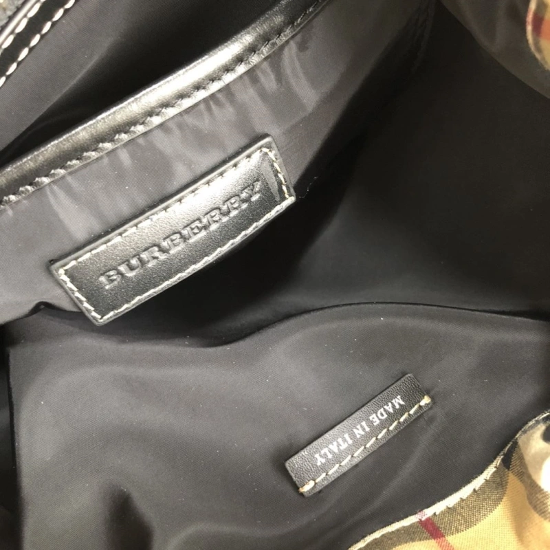 Bv*b*rry backpacks 4211d-0054