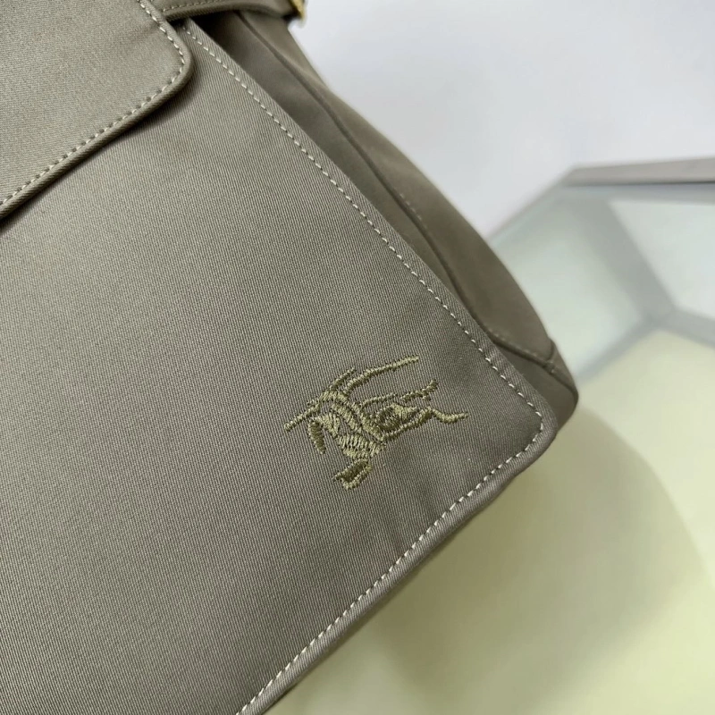 Bv*b*rry backpacks 4211d-0083