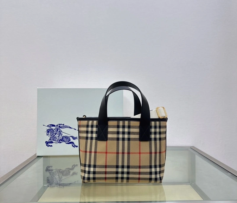 Bv*b*rry shopping bags 4211d-0092