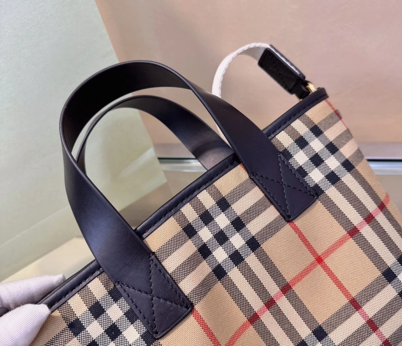 Bv*b*rry shopping bags 4211d-0092