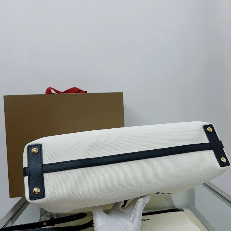 Bv*b*rry shopping bags 4211d-0211