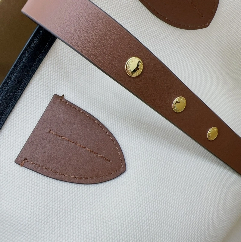 Bv*b*rry shopping bags 4211d-0213