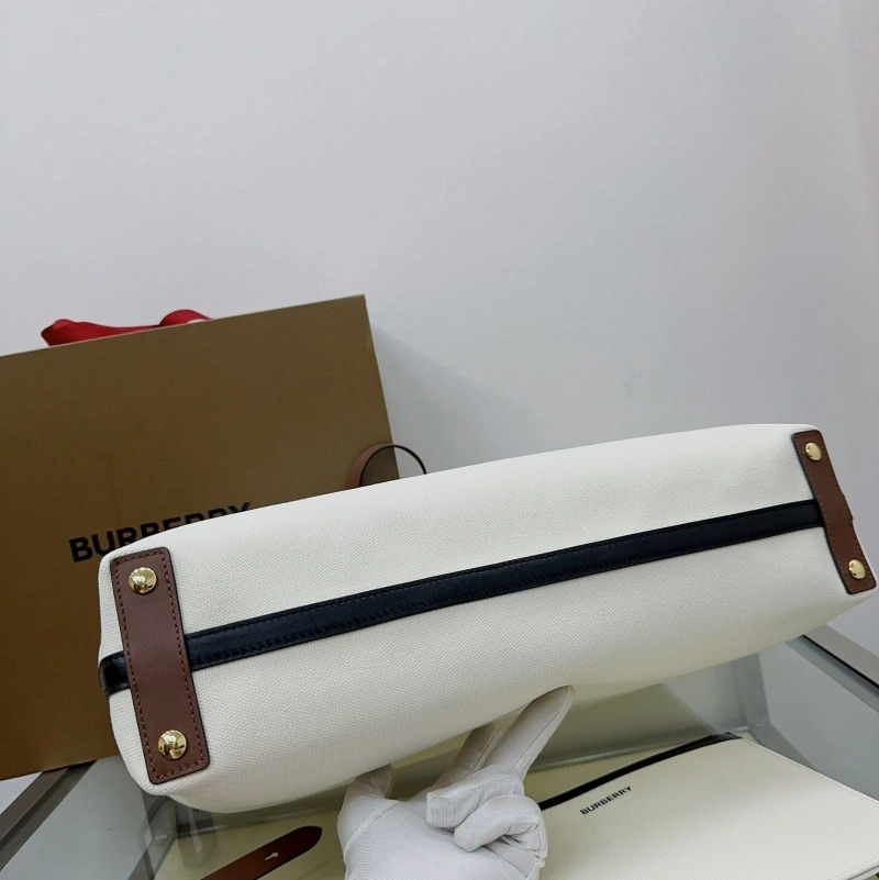 Bv*b*rry shopping bags 4211d-0213