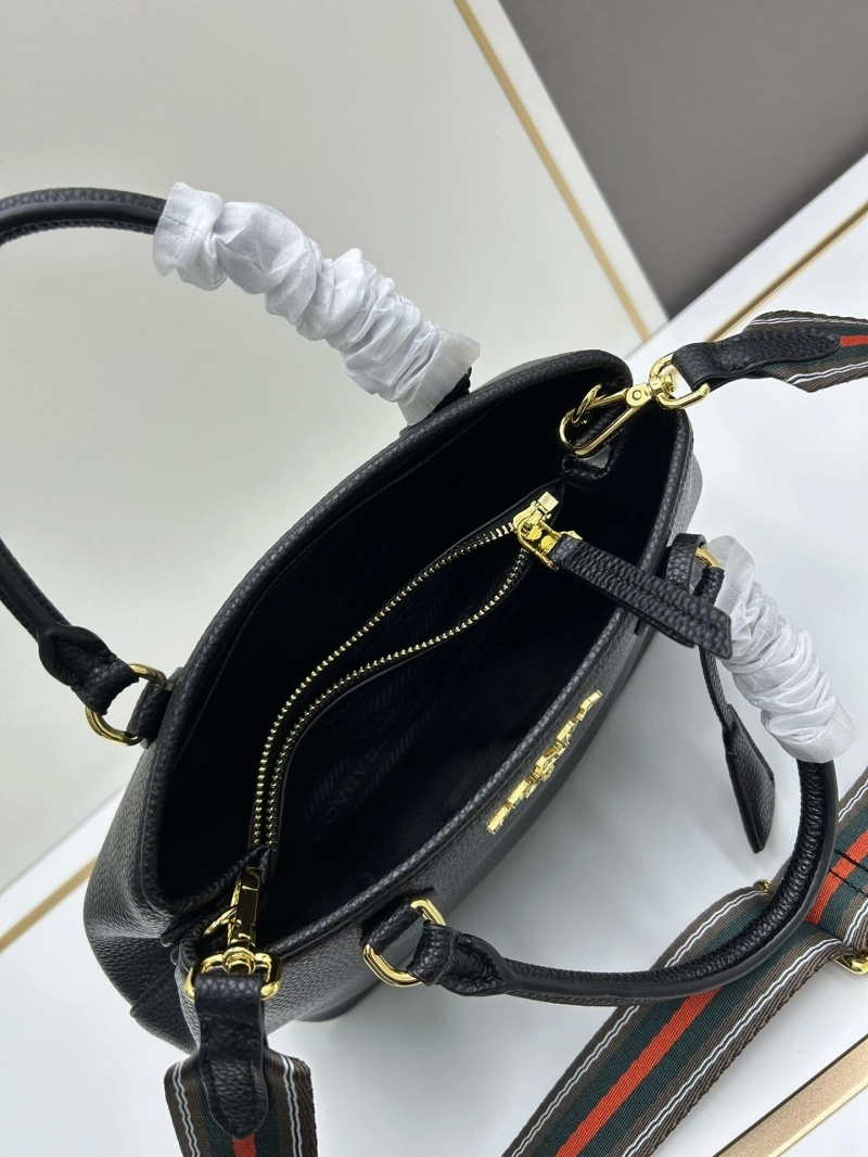 Pra*a satchel bags 4213-0172