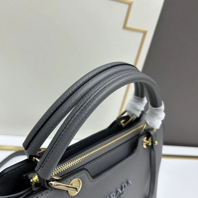 Pra*a satchel bags 4213-0192