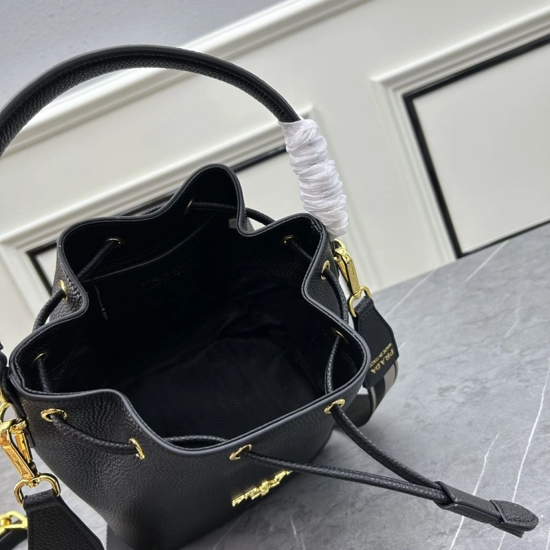 Pra*a satchel bags 4213-0326