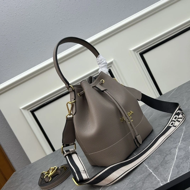 Pra*a satchel bags 4213-0327