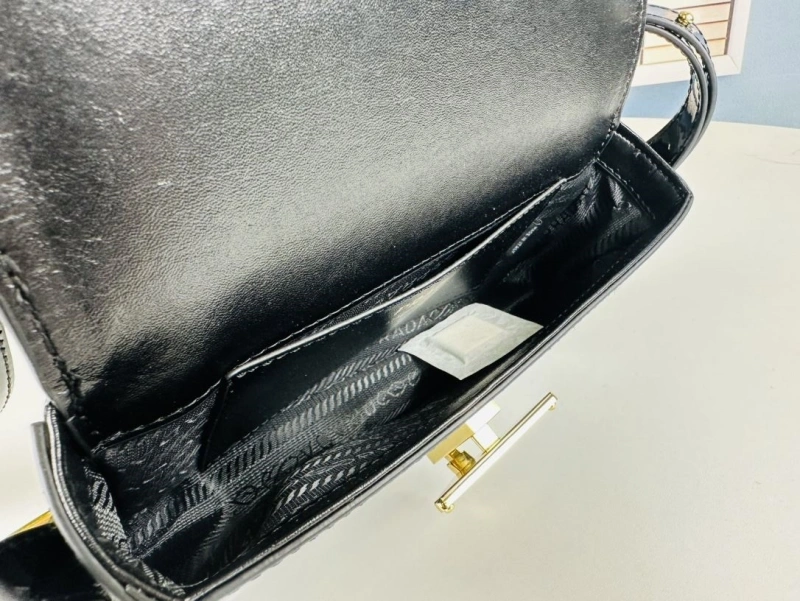 Pra*a satchel bags 4213-0414