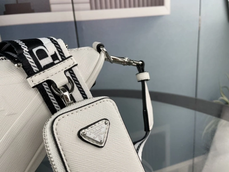 Pra*a satchel bags 4213-0441