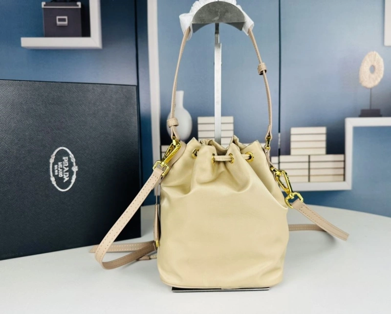Pra*a bucket bags 4213-0443