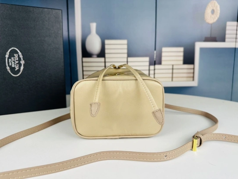 Pra*a bucket bags 4213-0443
