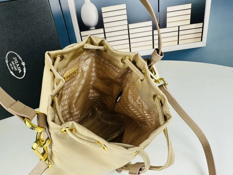 Pra*a bucket bags 4213-0443